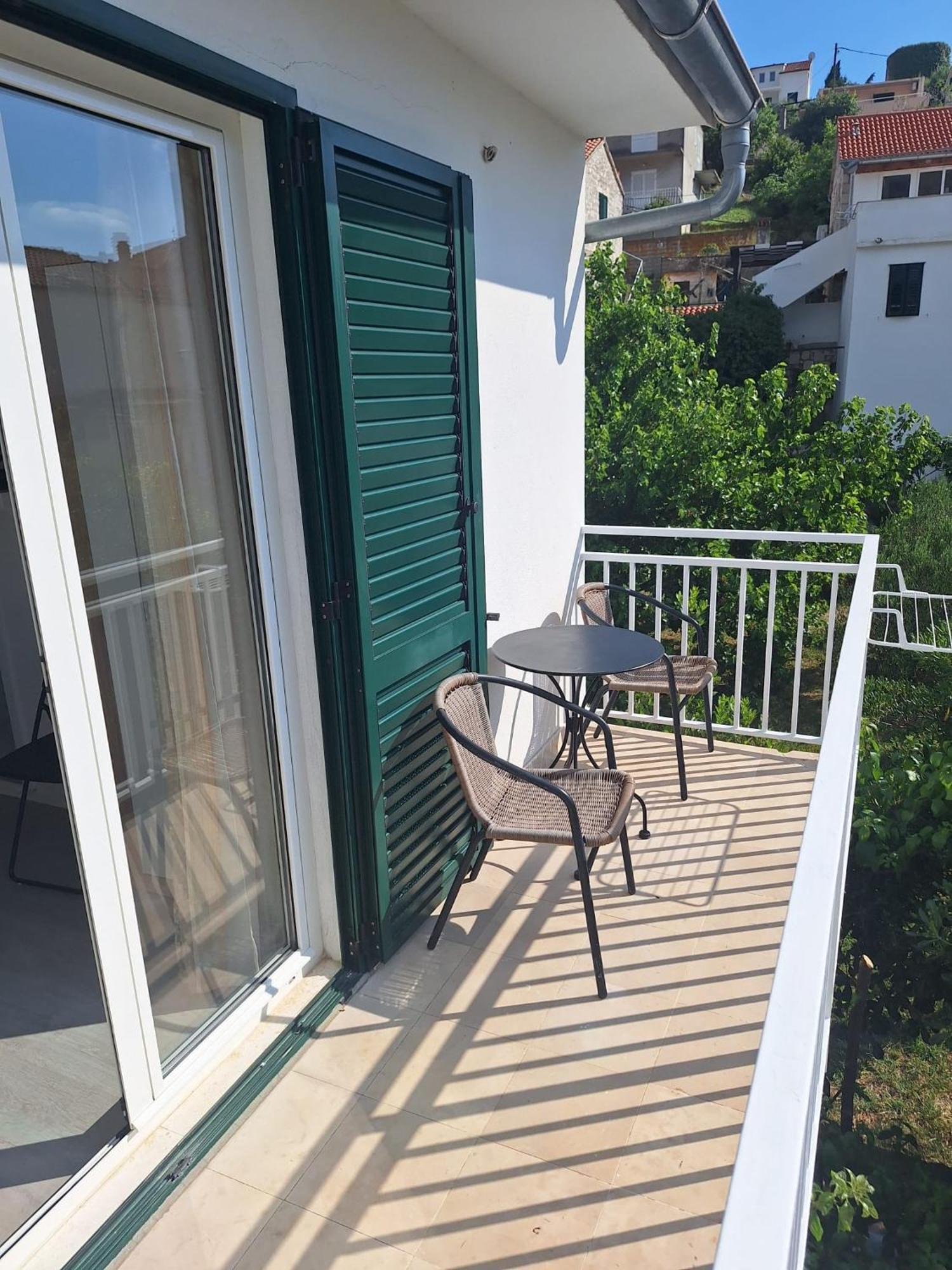 Oaza Acomodação com café da manhã  Hvar Town
